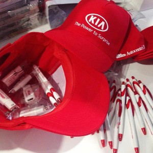Evento KIA – Gadget – Pendrive, penne, cappellino